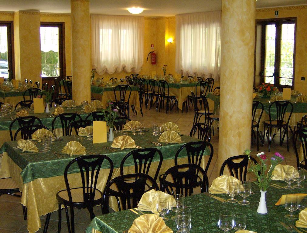 Hotel Zi Marianna Pertosa Exterior photo